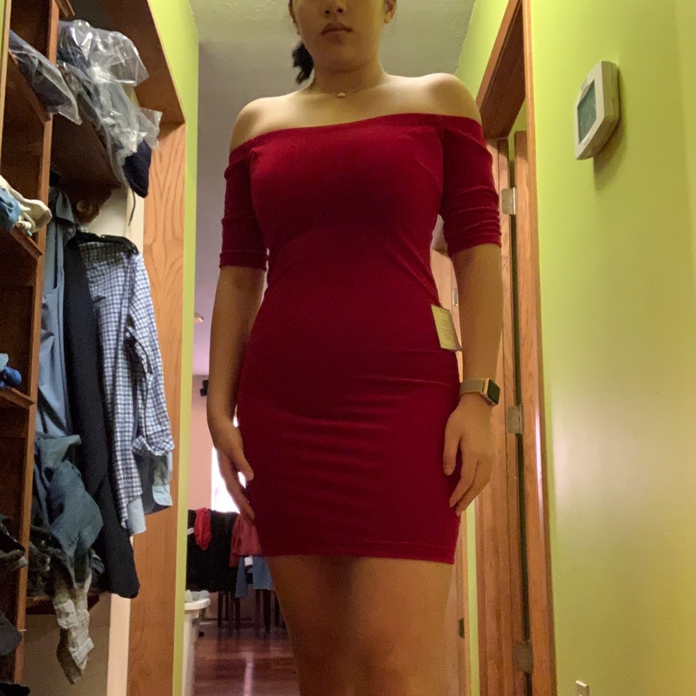 Red velvet off the shoulder bodycon dress